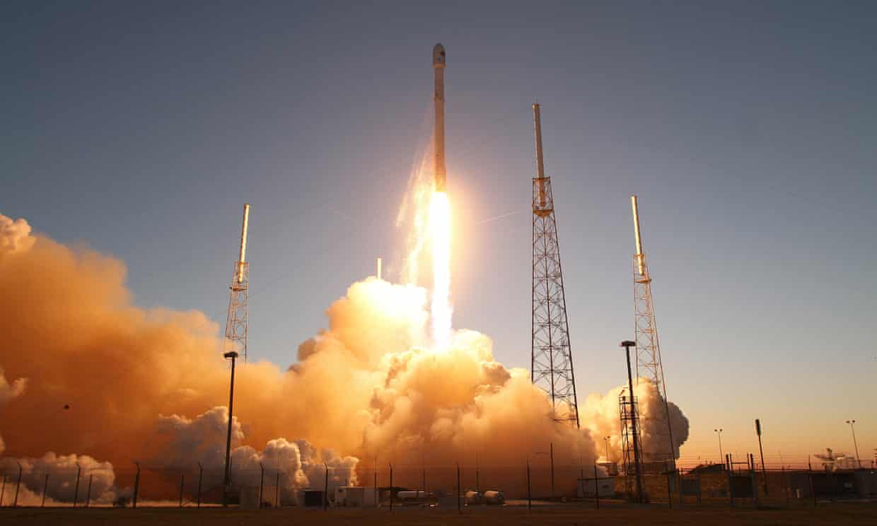 Space X Rocket On Collision Course with The Moon - Geeky KOOL