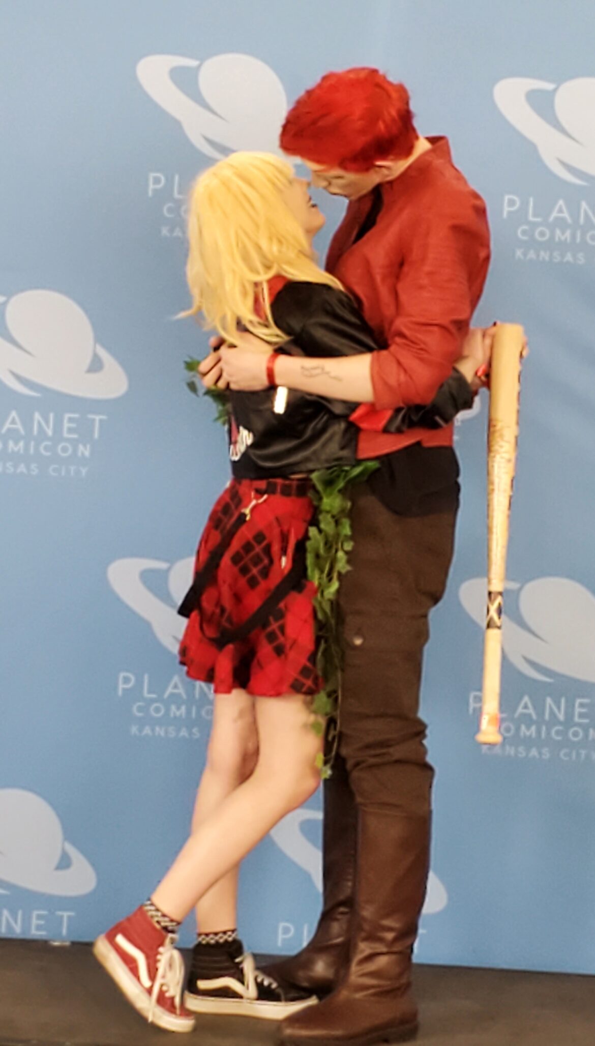 Marriage Proposal At DC Cosplay Meet Up @ Planet Comicon