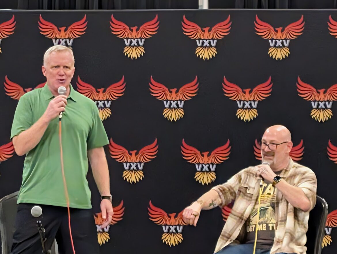 Anthony Michael Hall Shines at Missouri Comic Con